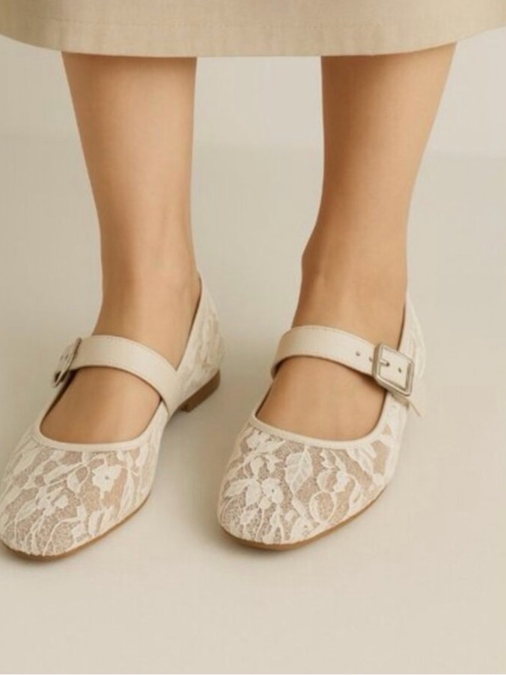 DV by Dolce Vita Sz 9.5 Lace Buckle White Flats
